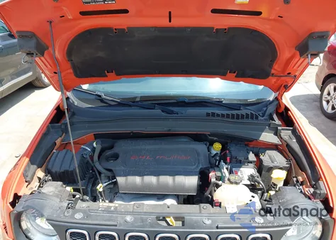 2017 Jeep Renegade Latitude Fwd from USA, damaged, VIN ZACCJABB4HPE60718